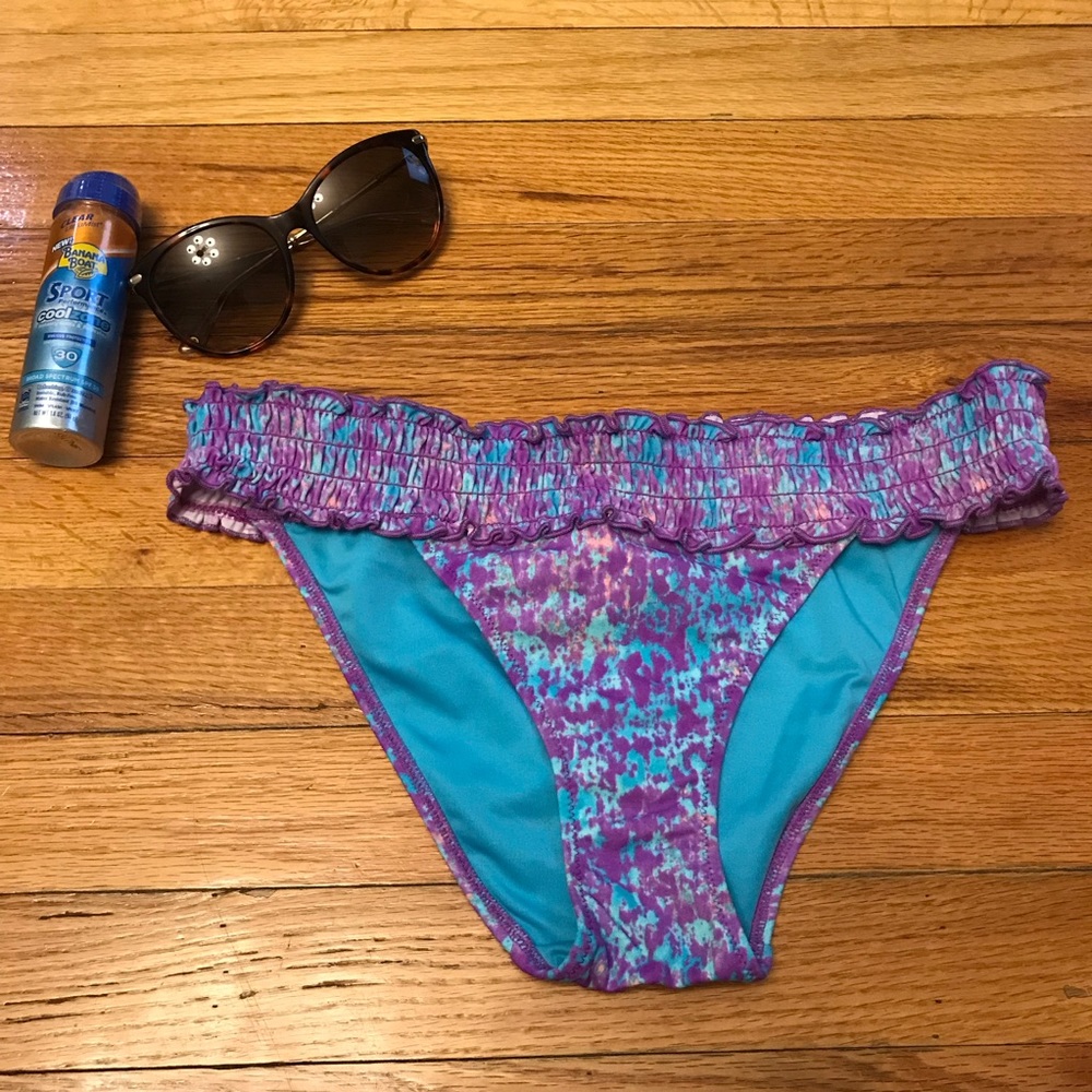 Victoria’s Secret tie die bikini bottoms
